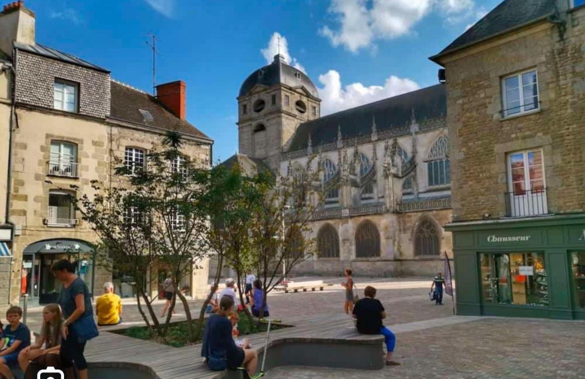Hotel Les 3 P'Tites Pom'S Alençon Zewnętrze zdjęcie
